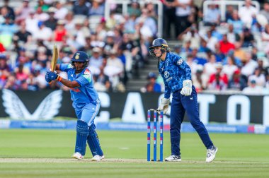 Hindistan 'dan Deepti Sharma, 2. Metro Bankası Bir Gün Uluslararası İngiltere Kadınlar Hindistan Kadınlarına Karşı Lordlar, Londra, Birleşik Krallık, 19 Temmuz 2025