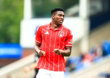 Nottingham Ormanı 'ndan Taiwo Awoniyi sezon öncesi dostluk maçı sırasında Nottingham Ormanı, Monako' ya karşı SMH Group Stadiumact Stadyumu, Chesterfield, İngiltere, 19 Temmuz 202