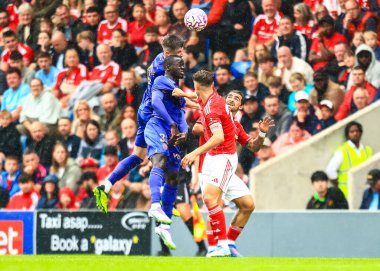 Monaco 'dan Caio Henrique, 19 Temmuz 2025' te İngiltere 'nin Chesterfield kentindeki SMH Group Stadiumact Stadyumu' nda oynanan sezon öncesi Nottingham Forest - Monaco maçında yüksek topu kazanmak için sıçradı.