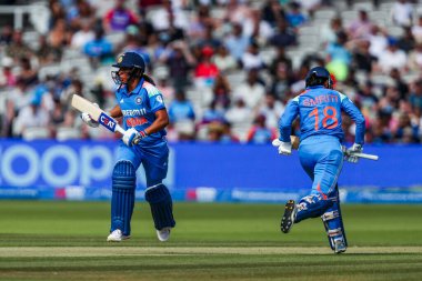 Hindistan 'dan Harmanpreet Kaur ve Smriti Mandhana, 19 Temmuz 2025' te Londra Lordları 'nda 1.