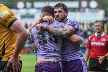 Warrington Wolves takımından Jake Thewlis, 20 Temmuz 2025 'te İngiltere' nin Castleford kentinde oynanan 19. Betfred Süper Ligi karşılaşmasında Castleford Tigers - Warrington Wolves maçında şansını denedi.