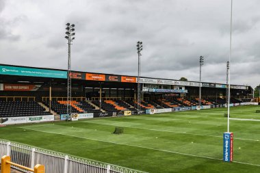 The Mend-A-Hose Jungle, Castleford, İngiltere 'de 20 Temmuz 2025' te oynanan 19. Betfred Süper Ligi karşılaşması öncesinde Castleford Tigers - Warrington Wolves maçının genel görünümü