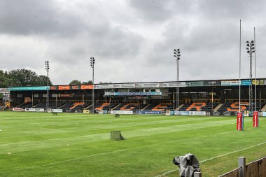 The Mend-A-Hose Jungle, Castleford, İngiltere 'de 20 Temmuz 2025' te oynanan 19. Betfred Süper Ligi karşılaşması öncesinde Castleford Tigers - Warrington Wolves maçının genel görünümü