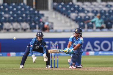 Hindistan 'dan Richa Ghosh, 22 Temmuz 2025' te İngiltere 'nin Bankalar Riverside Stadyumu' nda 3.