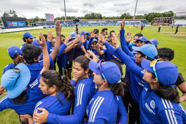 Hindistan, 22 Temmuz 2025 tarihinde İngiltere 'de oynanan 3. Metro Bankası Uluslararası İngiltere Kadınlar, Banks Riverside Stadyumu' nda Hindistan Kadınlarına Karşı.