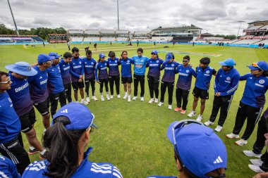 Hindistan, 22 Temmuz 2025 tarihinde İngiltere 'de oynanan 3. Metro Bankası Uluslararası İngiltere Kadınlar, Banks Riverside Stadyumu' nda Hindistan Kadınlarına Karşı.