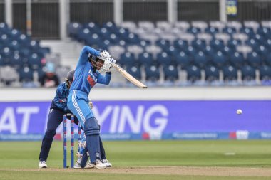 Hindistan 'dan Smriti Mandhana, 22 Temmuz 2025' te İngiltere 3. Metro Bankası 'nda Hindistan Kadınlarına Karşı Banks Riverside Stadyumu, Chester-le-street, Birleşik Krallık' ta oynuyor.