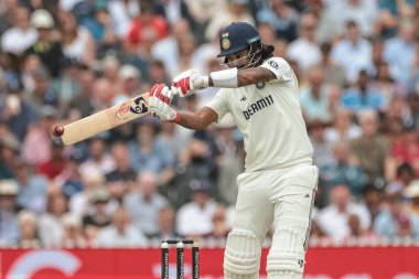 Hindistan 'dan KL Rahul, 22 Temmuz 2025' te İngiltere ile Hindistan 'ın Old Trafford Cricket Ground, Manchester, Birleşik Krallık' ta oynanan 4. Rothesay Test Maçı 'nda 4 (4) puan aldı.