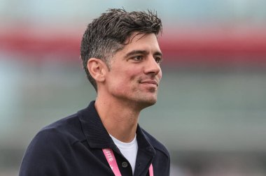 Sir Alastair Cook, 24 Temmuz 2025 'te Old Trafford Cricket Ground, Manchester' da oynanan 4. Rothesay Test Maçı 2.