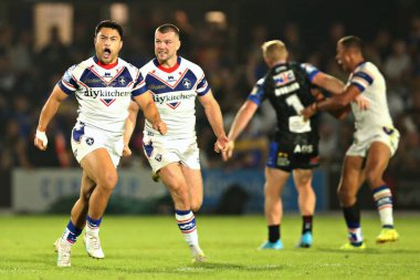 Wakefield Trinity 'den Mason Lino, 24 Temmuz 2025' te Wakefield, İngiltere 'deki DIY Kitchens Stadyumu' nda oynanan Betfred Süper Lig 20. maçında Wakefield adına attığı golü kutluyor.