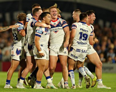 Wakefield Trinity 'den Mason Lino, 24 Temmuz 2025' te Wakefield, İngiltere 'deki DIY Kitchens Stadyumu' nda oynanan Betfred Süper Lig 20. maçında Wakefield adına attığı golü ve maçı kazandı.