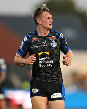 Leeds Rhinos takımından Alfie Edgell 24 Temmuz 2025 'te Wakefield Trinity ile Leeds Gergedan maçında Wakefield Stadyumu, Wakefield, Birleşik Krallık' ta karşılaştı.