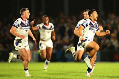 Wakefield Trinity 'den Mason Lino, 24 Temmuz 2025' te Wakefield, İngiltere 'deki DIY Kitchens Stadyumu' nda oynanan Betfred Süper Lig 20. maçında Wakefield adına attığı golü ve maçı kazandı.