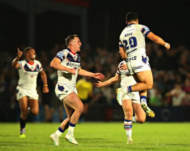 Wakefield Trinity 'den Mason Lino, 24 Temmuz 2025' te Wakefield, İngiltere 'deki DIY Kitchens Stadyumu' nda oynanan Betfred Süper Lig 20. maçında Wakefield adına attığı golü ve maçı kazandı.