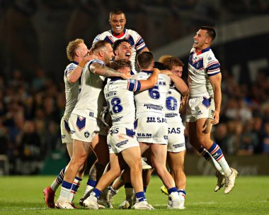 Wakefield Trinity 'den Mason Lino, 24 Temmuz 2025' te Wakefield, İngiltere 'deki DIY Kitchens Stadyumu' nda oynanan Betfred Süper Lig 20. maçında Wakefield adına attığı golü ve maçı kazandı.