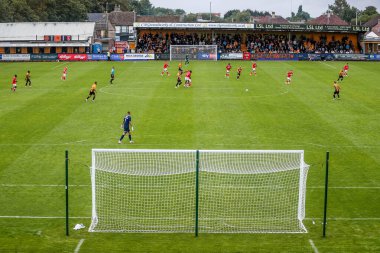 Cambridge United ile Charlton Athletic 'in 26 Temmuz 2025' te Cambridge 'deki Abbey Stadyumu' nda oynanan sezon öncesi dostluk maçının genel görünümü.