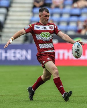 Wigan Warriors takımından Harry Smith, 25 Temmuz 2025 'te İngiltere' nin Wigan kentinde oynanan The Brick Community Stadyumu 'nda Wigan Warriors ile Catalans Dragons arasındaki 20.