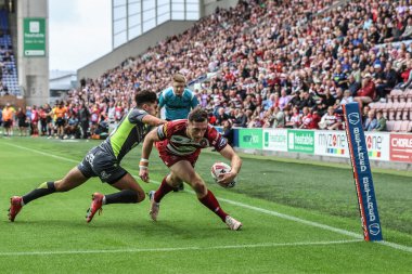 Wigan Warriors 'dan Jake Wardle, 25 Temmuz 2025' te İngiltere 'nin Wigan şehrindeki Brick Community Stadyumu' nda Wigan Warriors ile Catalans Dragons arasındaki 20.