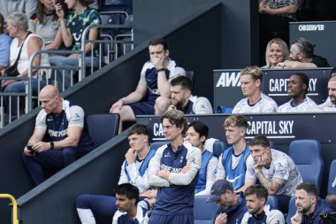 Thomas Frank, Tottenham Hotspur 'un sezon öncesi dostluk maçı teknik direktörü Luton Town, Tottenham Hotspur' a karşı, Kenilworth Road, Luton, Birleşik Krallık, 26 Temmuz 2025