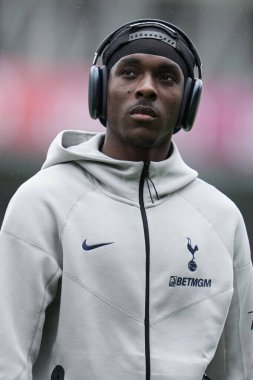 Tottenham Hotspur 'dan Mathys Tel, 26 Temmuz 2025' te Luton Town ile Tottenham Hotspur arasında oynanan karşılaşma öncesinde Kenilworth Road, Luton, İngiltere