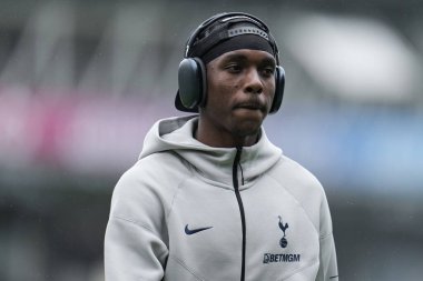 Tottenham Hotspur 'dan Mathys Tel, 26 Temmuz 2025' te Luton Town ile Tottenham Hotspur arasında oynanan karşılaşma öncesinde Kenilworth Road, Luton, İngiltere