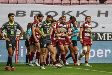 Wigan Warriors takımından Jack Farrimond, 25 Temmuz 2025 'te Wigan Warriors ile Catalans Dragons arasında oynanan 20.