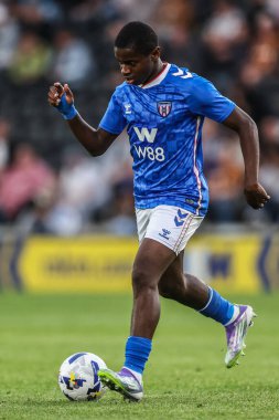 Sunderland 'dan Noah Sadiki, 29 Temmuz 2025' te MKM Stadyumu 'nda Hull City ile Sunderland arasında oynanan sezon öncesi dostluk maçı sırasında