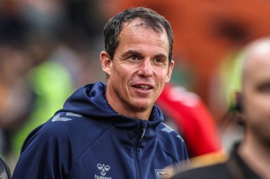 Sunderland 'ın Rgis Le Bris teknik direktörü Hull City, Sunderland' a karşı 29 Temmuz 2025 'te MKM Stadyumu' nda oynanan sezon öncesi hazırlık maçında