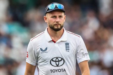 Rothesay 5. Rothesay Test Günü 'nde İngiliz Gus Atkinson İngiltere' ye karşı Hindistan - Kia Oval, Londra, Birleşik Krallık, 31 Temmuz 2025