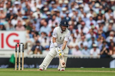 İngiltere 'den Ben Duckett topu 6 puana çıkardı ve 5. Rothesay Test Maçı' nda İngiltere 50 puan aldı. 2. Hindistan - Kia Oval, Londra, İngiltere 1 Ağustos 2025