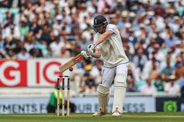 İngiltere 'den Zak Crawley 5. Rothesay Test Maçı 2. İngiltere - Hindistan maçı sırasında 1 Ağustos 2025' te Londra, Kia Oval 'de dört koşu yaptı.