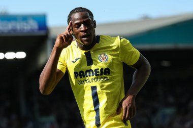 Villarreal 'den Etta Eyong, 2 Ağustos 202' de Elland Road, Leeds, İngiltere 'de oynanan Leeds United-Villarreal maçında 0-1 kazanma golünü kutluyor.