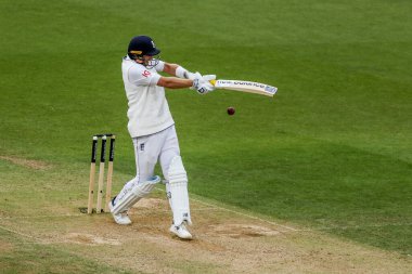 İngiltere 'den Joe Root 5. Rothesay Deneme Maçı' nda 4. İngiltere Hindistan 'a karşı Kia Oval, Londra, İngiltere' de 3 Ağustos 2025 'te vuruyor.