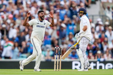 Hintli Mohammed Siraj, 4. Rothesay Test Maçı 'nda tepki gösterdi. 4. İngiltere, 3 Ağustos 2025' te The Kia Oval, Londra 'da Hindistan' a karşı.