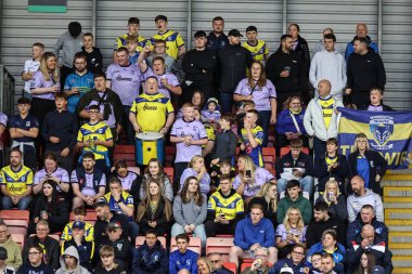 Warrington taraftarları Betfred Süper Lig 20. Raundunda Leigh Leopards, Warrington Wolves 'a karşı Leigh Spor Köyü, Leigh, İngiltere, 1 Ağustos 2025