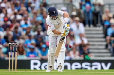 İngiltere 'den Joe Root 5. Rothesay Deneme Maçı' nda 4. İngiltere Hindistan 'a karşı Kia Oval, Londra, İngiltere' de 3 Ağustos 2025 'te vuruyor.