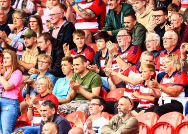 Doncaster Rovers taraftarları Doncaster Rovers 'dan Jamie Sterry' i 2 Ağustos 2025 'te Eco-Power Stadyumu, Doncaster - Exeter City maçında alkışladılar.