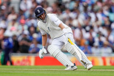 İngiltere 'den Joe Root 5. Rothesay Deneme Maçı' nda 4. İngiltere Hindistan 'a karşı Kia Oval, Londra, İngiltere, 3 Ağustos 2025