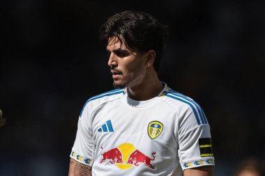 Leeds United takımından Pascal Struijk, 2 Ağustos 202 'de Leeds United' ın Villarreal 'e karşı oynadığı Elland Road, Leeds' de sezon öncesi dostluk maçını izliyor.
