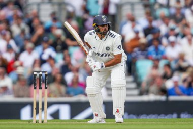 Hintli Karun Nair, 5. Rothesay Test Maçı 'nda Hindistan' a karşı 3. Kia Oval, Londra, İngiltere 'de 2 Ağustos 2025' te yarasa yaraladı.