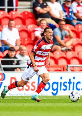 Doncaster Rovers takımından Jamie Sterry 2 Ağustos 2025 'te Doncaster Exeter City' ye karşı oynadığı Sky Bet 1 karşılaşmasında sahada.
