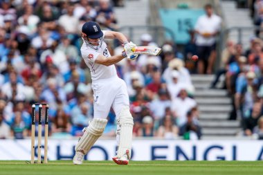 İngiltere 'den Harry Brook 5. Rothesay Deneme Maçı' nda 4. İngiltere Hindistan 'a karşı Kia Oval, Londra, İngiltere' de 3 Ağustos 2025 'te vuruyor.