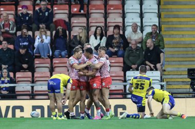 Leopar Leoparları 'ndan Umyla Hanley, Leigh Spor Köyü Leigh, İngiltere' de düzenlenen 20. Leigh Leopards - Warrington Wolves karşılaşmasında denemesini kutluyor.,  