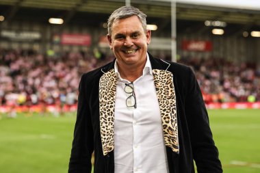 Leigh Leopars 'ın sahibi Derek Beaumont, Birleşik Krallık Leigh Spor Köyü' nde 20 Leigh Leopards ve Warrington Wolves maçında