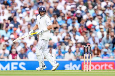İngiltere 'den Joe Root 5. Rothesay Deneme Maçı' nda 4. İngiltere Hindistan 'a karşı Kia Oval, Londra, İngiltere, 3 Ağustos 2025