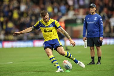 Warrington Wolves 'tan Marc Sneyd, İngiltere' nin Leigh Spor Köyü 'nde oynanan 20. Leigh Leopards - Warrington Wolves maçında bir gol attı., 