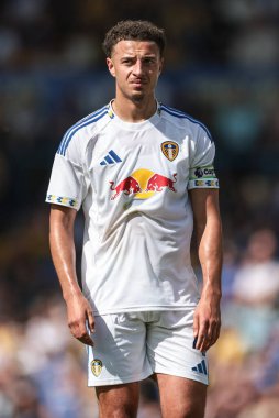 Leeds United takımından Ethan Ampadu, Leeds United 'ın 2 Ağustos 202' de Elland Road, Leeds 'de Villarreal' e karşı oynadığı ön sezon dostluk maçında