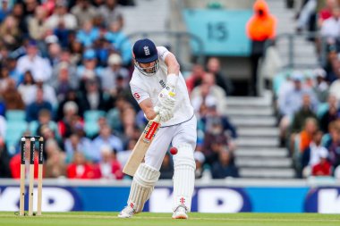 İngiltere 'den Gus Atkinson 5. Rothesay Deneme Maçı' nda İngiltere 'ye karşı Hindistan - Kia Oval, Londra, 4 Ağustos 202