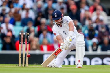 İngiltere 'den Gus Atkinson 5. Rothesay Deneme Maçı' nda İngiltere 'ye karşı Hindistan - Kia Oval, Londra, 4 Ağustos 202