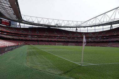 6 Ağustos 2025 'te Emirates Stadyumu' nda Arsenal 'in Villarreal' e karşı oynadığı sezon öncesi hazırlık maçı öncesinde Emirates Stadyumu 'nun genel görünümü